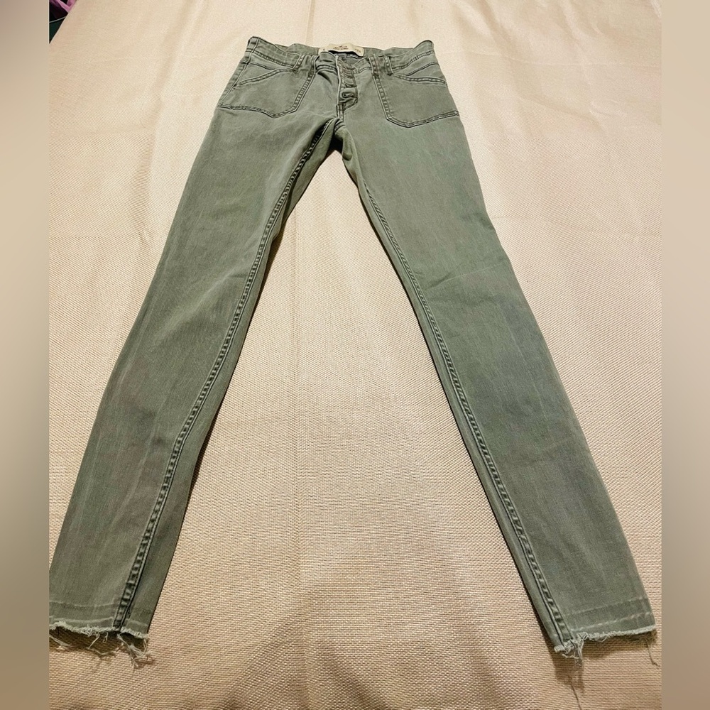 Hollister pants